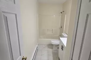 26 Loring St, Worcester, MA 01606 - Photo 15