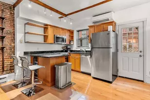 8 Moon St, Boston, MA 02113 - Photo 5