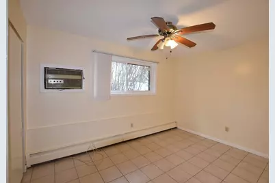 309 Pawtucket Blvd #10, Lowell, MA 01854 - Photo 9