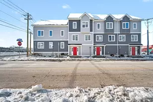 61 Pine St, Attleboro, MA 02703 - Photo 1