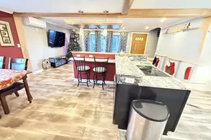 7 Central St, Saugus, MA 01906 - Photo 7