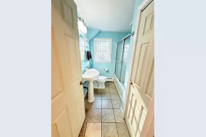 7 Central St, Saugus, MA 01906 - Photo 11