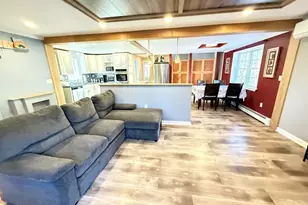 7 Central St, Saugus, MA 01906 - Photo 3