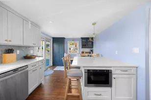 92 Doris Dr, Weymouth, MA 02191 - Photo 9