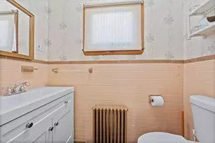 3 Horton Pl, Milton, MA 02186 - Photo 15