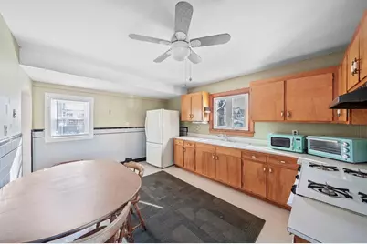 3 Horton Pl, Milton, MA 02186 - Photo 5