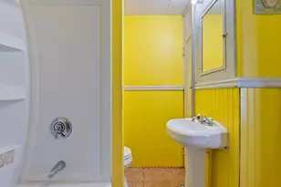 25 Mckinley Rd, Worcester, MA 01605 - Photo 15