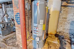 25 Mckinley Rd, Worcester, MA 01605 - Photo 35