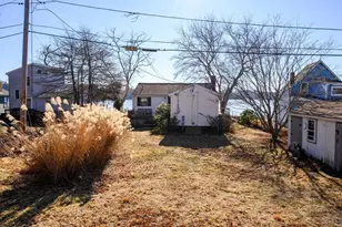 46 Blueberry Ln, Pembroke, MA 02359 - Photo 5