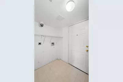 311 Gazebo Cir #311, Reading, MA 01867 - Photo 17