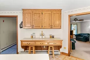 260 Boxwood Ln, Bridgewater, MA 02324 - Photo 9