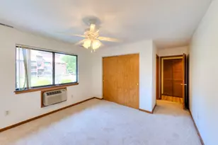 340 Sunderland Rd, Worcester, MA 01604 - Photo 17