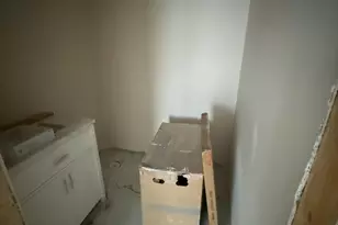 45 Laurel St, Worcester, MA 01605 - Photo 13