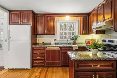 62 Wildwood Dr, Bedford, MA 01730 - Photo 15