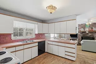 28 Surrey Rd, Salem, MA 01970 - Photo 13