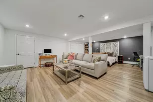 8 Ridgefield Rd, Norfolk, MA 02056 - Photo 33