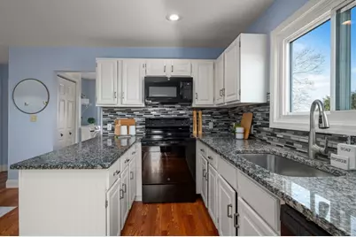 6 Arthur St #3, Salem, MA 01970 - Photo 5