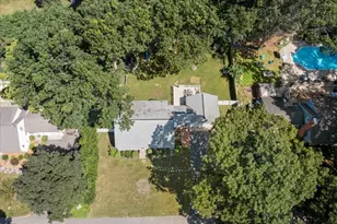 128 Hadley St, Springfield, MA 01118 - Photo 3