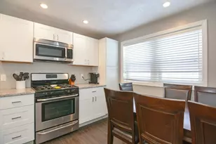 60 Edgelawn, North Andover, MA 01845 - Photo 7