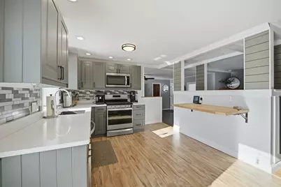 101 Dearborn Street, East Longmeadow, MA 01028 - Photo 9