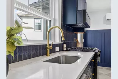 12 Carver Rd, Watertown, MA 02472 - Photo 9