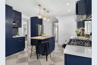 12 Carver Rd, Watertown, MA 02472 - Photo 5