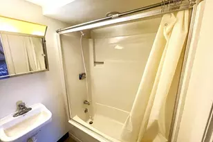 25 7th, New Bedford, MA 02740 - Photo 35