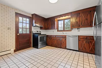 16 Briarwood Avenue, Reading, MA 01867 - Photo 9