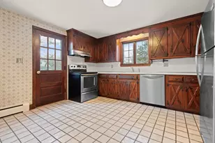 16 Briarwood Ave, Reading, MA 01867 - Photo 9