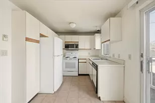 87 Victoria Heights Rd, Boston, MA 02136 - Photo 13