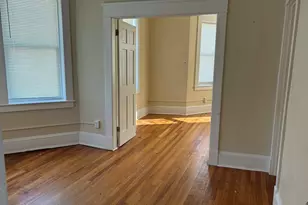 1719 Northampton, Holyoke, MA 01040 - Photo 9