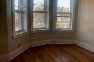 1719 Northampton, Holyoke, MA 01040 - Photo 7