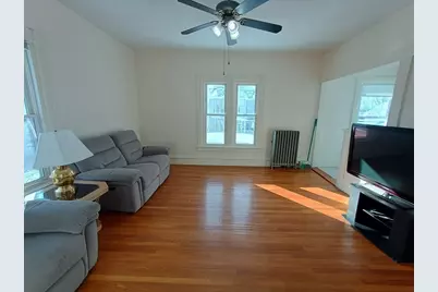 292 Wilder St #2, Lowell, MA 01851 - Photo 3