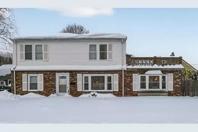 74 Alandale Pkwy, Norwood, MA 02062 - Photo 1