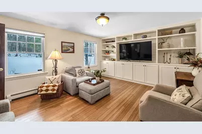 26 Plaza Avenue, Belchertown, MA 01007 - Photo 11