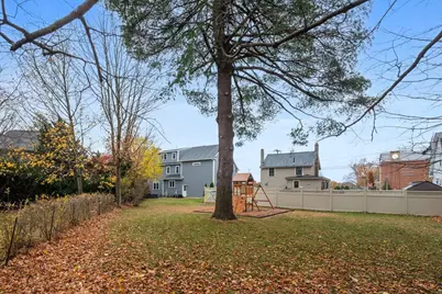 41 Lowell St, Woburn, MA 01801 - Photo 31