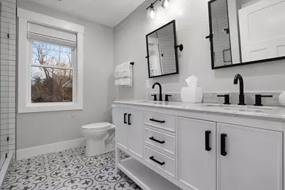 41 Lowell St, Woburn, MA 01801 - Photo 19