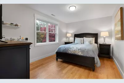 41 Lowell St, Woburn, MA 01801 - Photo 21