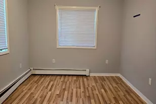 52 Sidney St, Lowell, MA 01852 - Photo 17