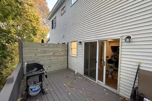 52 Sidney St, Lowell, MA 01852 - Photo 21