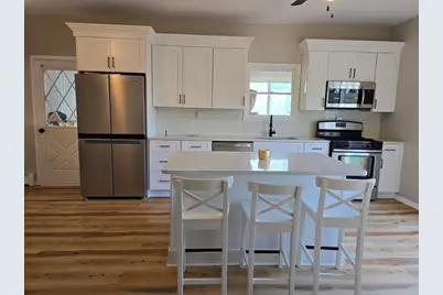 52 Sidney St #52, Lowell, MA 01852 - Photo 3