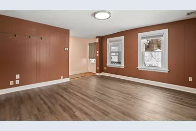 20 Elm St, Milford, MA 01757 - Photo 11