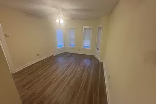 60 Walnut St, Chicopee, MA 01020 - Photo 5