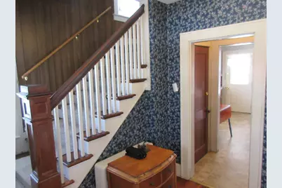 89 Columbus Ave, Greenfield, MA 01301 - Photo 3