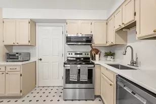 23 Tamarack Ln, Peabody, MA 01960 - Photo 15