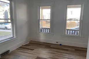 26 Hebron St, Springfield, MA 01107 - Photo 3