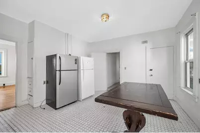 19 Mills St, Malden, MA 02148 - Photo 5