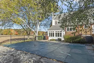 1409 Monument St, Concord, MA 01742 - Photo 33