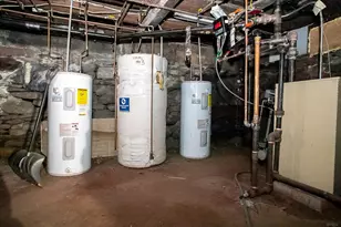 22 Prescott St, Leominster, MA 01453 - Photo 41