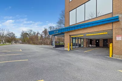 595 Pawtucket Blvd #4A, Lowell, MA 01854 - Photo 11